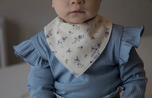 Cream Lilac Flowers - Dribble Bib